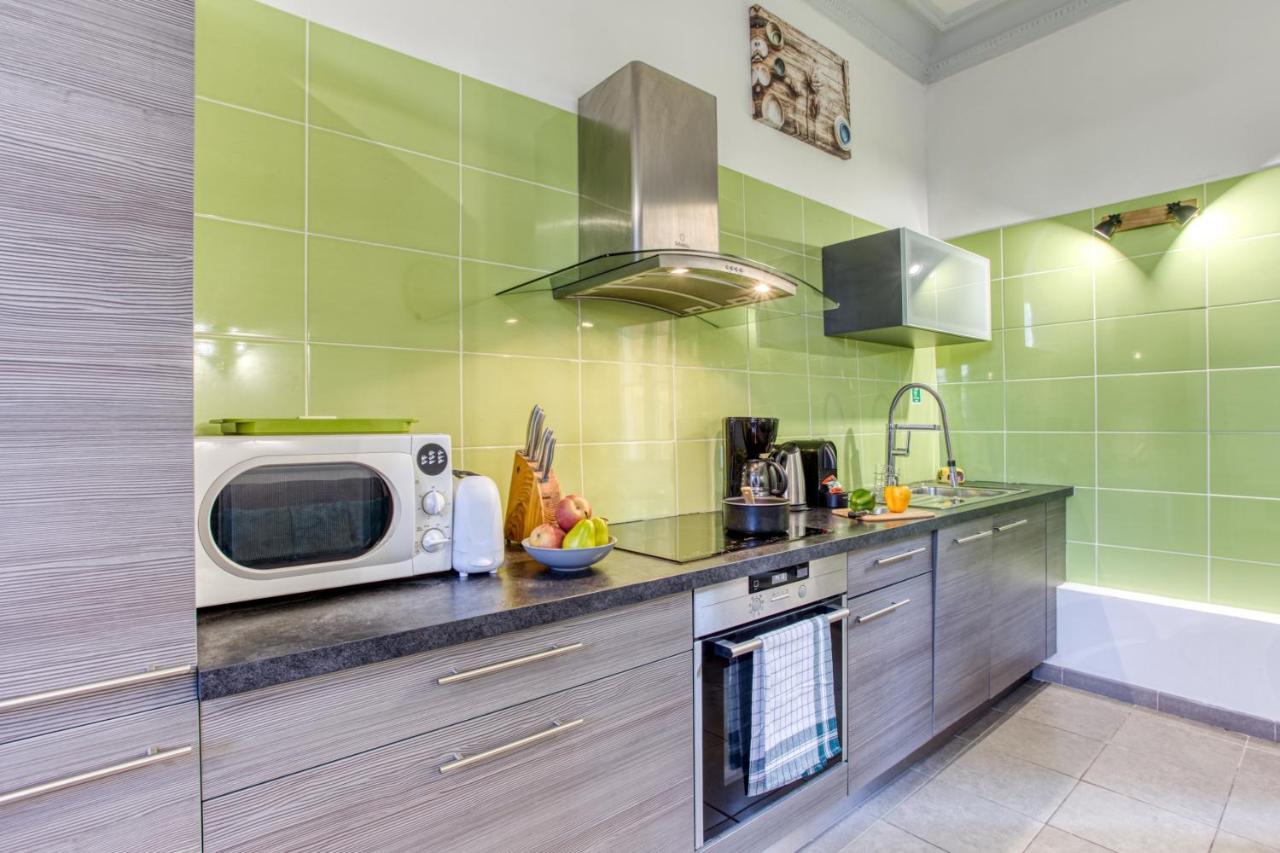 Apartment Le Jean Jaures - Refait A Neuf, Lumineux, Long Balcon, Jolie Vue, Wifi, Cœur Vieux-nice Nizza